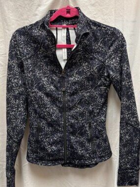 Lululemon Athletica Forme Jacket. Size 4